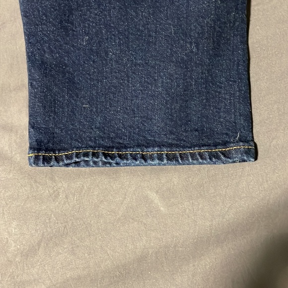 Blue Jeans - Picture 3 of 4